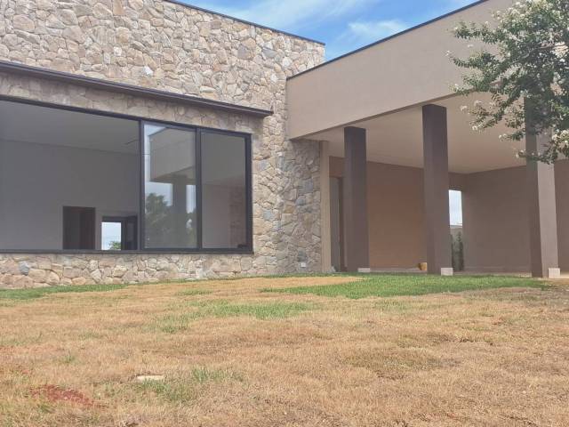 #8 - Casa para Venda em Cesário Lange - SP - 1